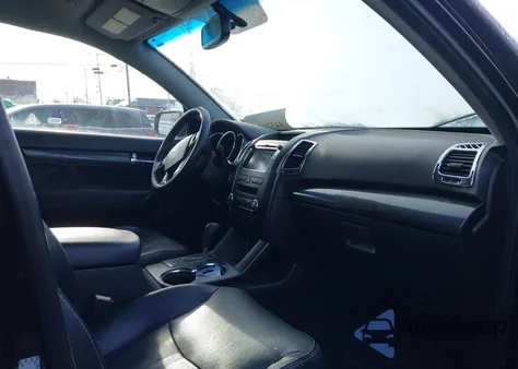 2011 Kia Sorento Sx V6 z USA, uszkodzony, nr VIN 5XYKWDA22BG100046